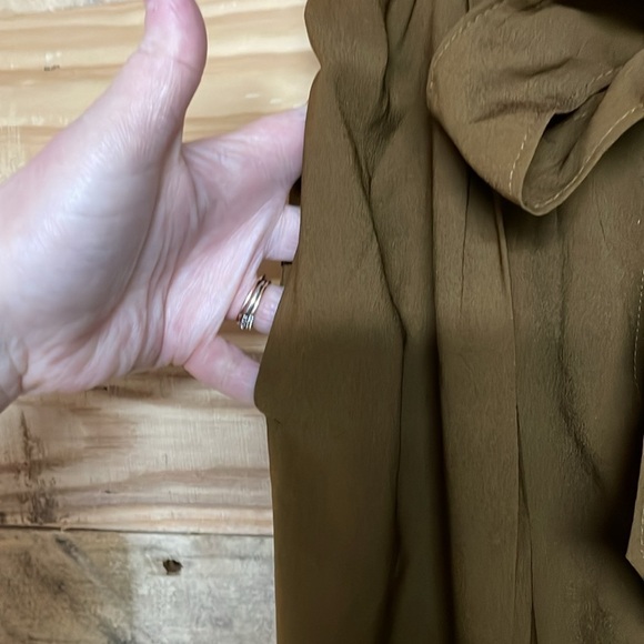 J.Crew size 8 light brown color high waisted bag  pants with pockets and belt - Picture 3 of 10